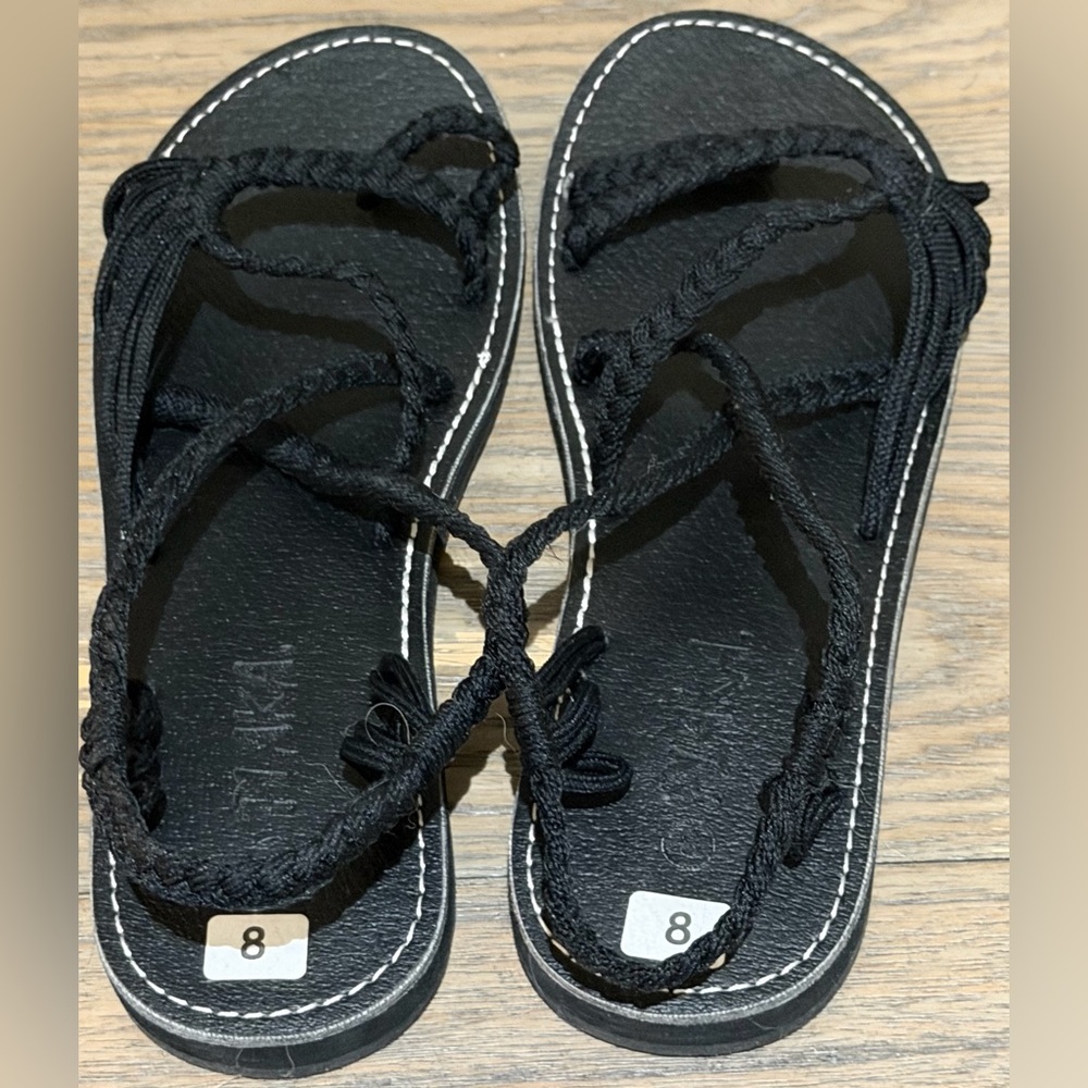 NWOT Bundle of 2 Plaka “Seashell” & “Palm Leaf” sandals - 8 - Picture 9 of 11